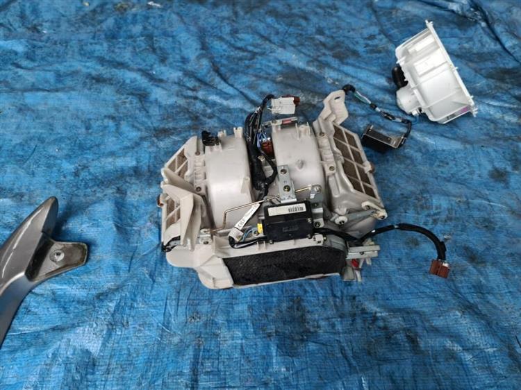 Мотор печки Хонда Легенд в Курчатове 206136
